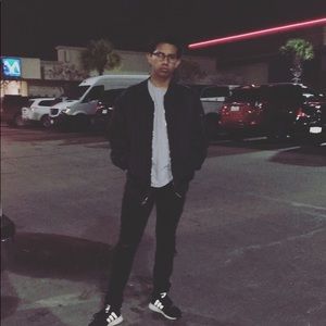 Meet your Posher, Jason